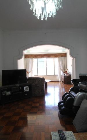 Casa à venda com 361m², 4 quartos e 3 vagasSala