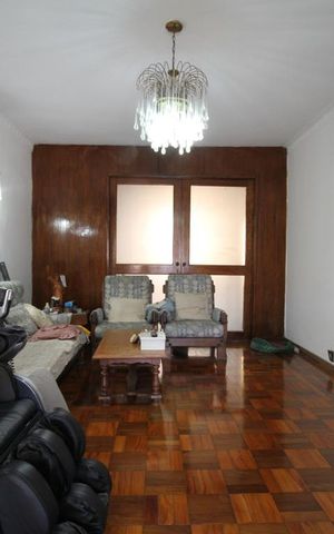 Casa à venda com 361m², 4 quartos e 3 vagasSala
