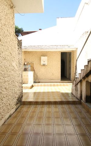 Casa à venda com 361m², 4 quartos e 3 vagasQuintal