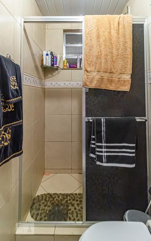 Apartamento à venda com 59m², 2 quartos e 1 vaga Apartamento à venda com 59m², 2 quartos e 1 vagaBanheiro