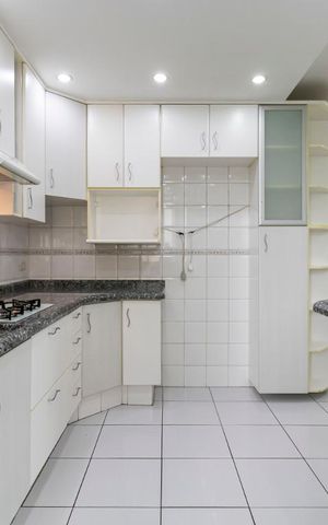 Apartamento para alugar com 82m², 2 quartos e 1 vagaCozinha