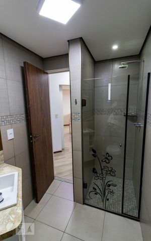 Apartamento para alugar com 82m², 2 quartos e 1 vagaBanheiro social