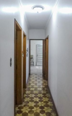 Casa para alugar com 240m², 5 quartos e 4 vagasCorredor