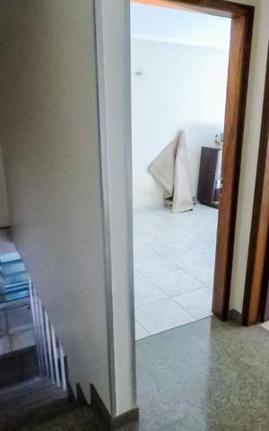 Casa para alugar com 240m², 5 quartos e 4 vagasCorredor