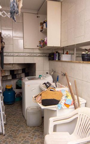 Casa para alugar com 250m², 7 quartos e 3 vagas Casa para alugar com 250m², 7 quartos e 3 vagasLavanderia