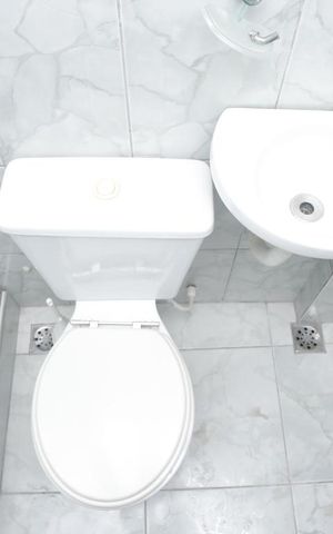 Casa de condomínio à venda com 58m², 2 quartos e 1 vagaBanheiro da Suíte