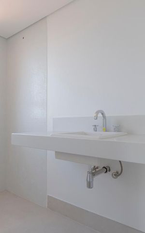 Apartamento à venda com 215m², 3 quartos e 4 vagasSuíte 1 e 2
