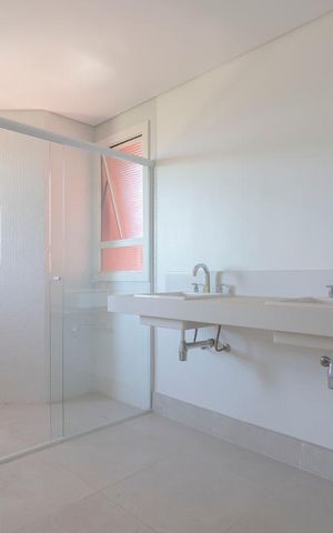Apartamento à venda com 215m², 3 quartos e 4 vagasSuíte 3