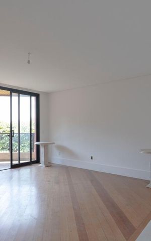 Apartamento à venda com 215m², 3 quartos e 4 vagasSala
