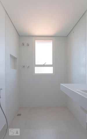 Apartamento à venda com 215m², 3 quartos e 4 vagasSuíte 1 e 2