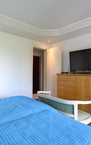 Apartamento à venda com 305m², 4 quartos e 5 vagas Apartamento à venda com 305m², 4 quartos e 5 vagasSuíte 1