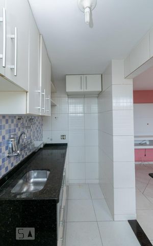 Apartamento à venda com 60m², 2 quartos e 1 vagaCOZINHA