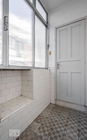 Apartamento à venda com 180m², 4 quartos e sem vaga Apartamento à venda com 180m², 4 quartos e sem vagaÁrea de Serviço 1