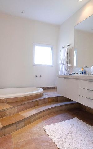 Apartamento para alugar com 341m², 3 quartos e 2 vagas Apartamento para alugar com 341m², 3 quartos e 2 vagasSuíte Master - Banheiro