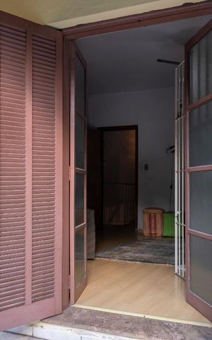 Casa à venda com 232m², 4 quartos e 3 vagas Casa à venda com 232m², 4 quartos e 3 vagasSuíte 3