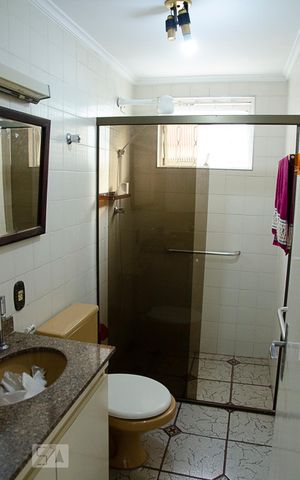 Apartamento para alugar com 70m², 2 quartos e 2 vagasBanheiro