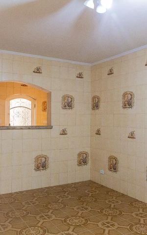 Casa à venda com 220m², 5 quartos e 3 vagas Casa à venda com 220m², 5 quartos e 3 vagasCozinha