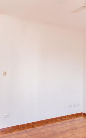 Casa à venda com 220m², 5 quartos e 3 vagas Casa à venda com 220m², 5 quartos e 3 vagasSuíte