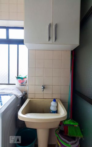 Apartamento à venda com 60m², 2 quartos e 1 vagaÁrea de Serviço