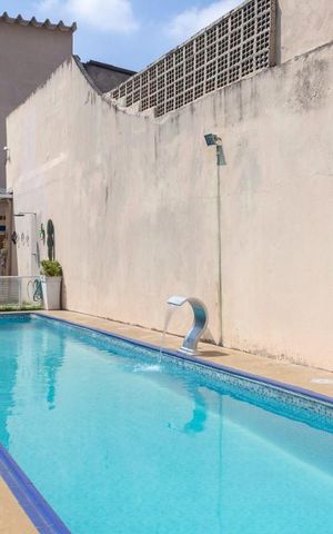 Casa à venda com 180m², 3 quartos e 4 vagasPiscina