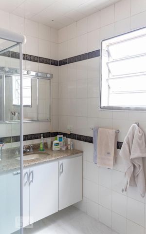 Casa à venda com 180m², 3 quartos e 4 vagassuíte 1