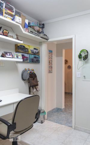 Casa à venda com 180m², 3 quartos e 4 vagasEscritório
