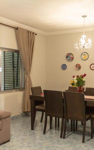 Casa à venda com 180m², 3 quartos e 4 vagasSala