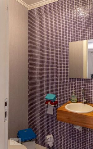 Casa à venda com 180m², 3 quartos e 4 vagasLavabo