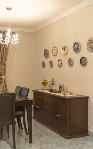 Casa à venda com 180m², 3 quartos e 4 vagasSala