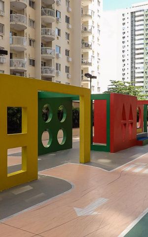 Apartamento à venda com 110m², 4 quartos e 2 vagas Apartamento à venda com 110m², 4 quartos e 2 vagasÁrea Comum - Playground