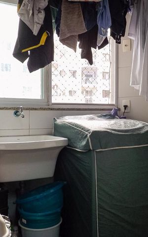 Apartamento à venda com 110m², 4 quartos e 2 vagas Apartamento à venda com 110m², 4 quartos e 2 vagasÁrea de Serviço