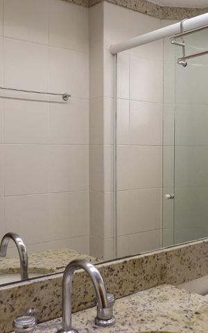 Apartamento à venda com 110m², 4 quartos e 2 vagas Apartamento à venda com 110m², 4 quartos e 2 vagasBanheiro Social
