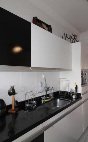 Apartamento para alugar com 89m², 2 quartos e 2 vagasCozinha armários