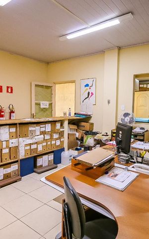 Casa à venda com 90m², 3 quartos e 2 vagas Casa à venda com 90m², 3 quartos e 2 vagasSala 2