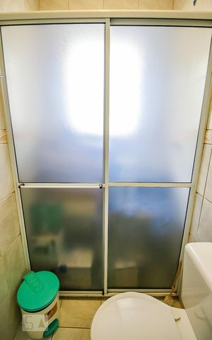 Casa à venda com 90m², 3 quartos e 2 vagas Casa à venda com 90m², 3 quartos e 2 vagasBanheiro