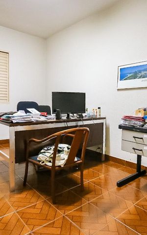 Casa à venda com 90m², 3 quartos e 2 vagas Casa à venda com 90m², 3 quartos e 2 vagasQuarto 2