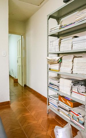 Casa à venda com 90m², 3 quartos e 2 vagas Casa à venda com 90m², 3 quartos e 2 vagasHall