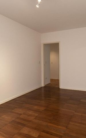 Apartamento para alugar com 140m², 3 quartos e 1 vaga Apartamento para alugar com 140m², 3 quartos e 1 vagaSala