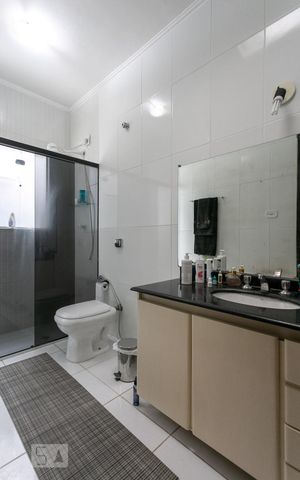 Casa à venda com 260m², 4 quartos e 3 vagasBanheiro