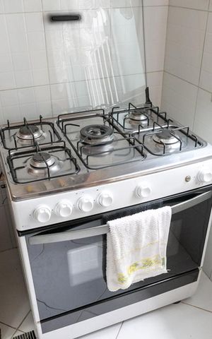 Casa à venda com 260m², 4 quartos e 3 vagasFogão