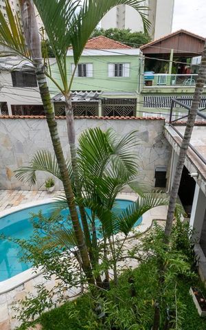 Casa à venda com 260m², 4 quartos e 3 vagasVista