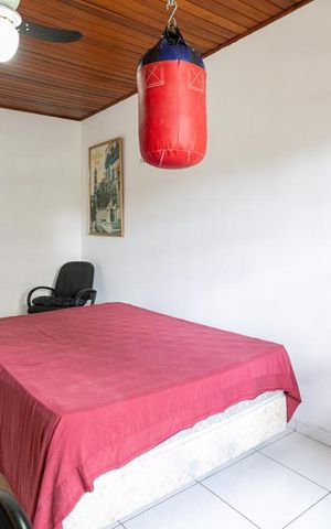 Casa à venda com 260m², 4 quartos e 3 vagasQuarto 3