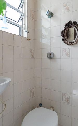 Casa à venda com 260m², 4 quartos e 3 vagasBanheiro de Serviço