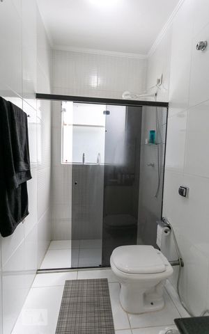 Casa à venda com 260m², 4 quartos e 3 vagasBanheiro