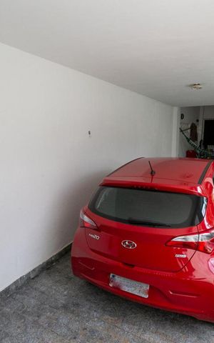 Casa à venda com 260m², 4 quartos e 3 vagasGaragem