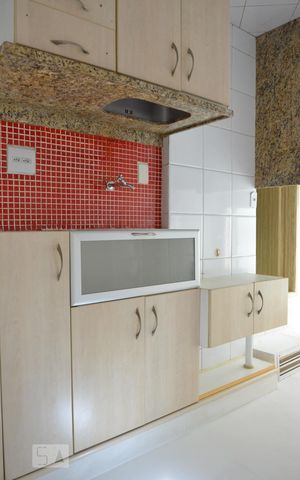 Apartamento à venda com 65m², 2 quartos e 1 vagaCozinha