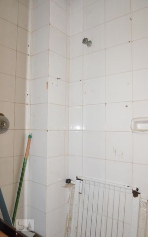 Apartamento à venda com 65m², 2 quartos e 1 vagaBanheiro de Serviço