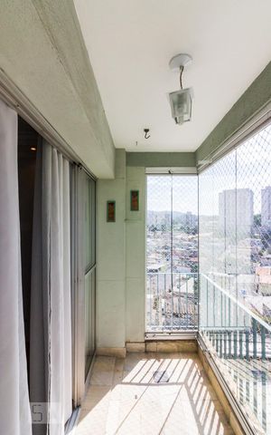 Apartamento à venda com 72m², 2 quartos e 1 vagaVaranda