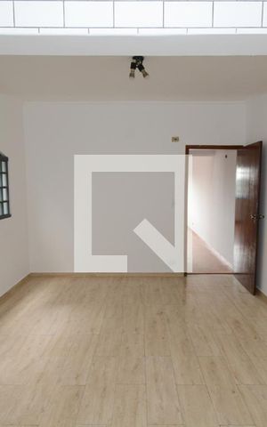 Casa à venda com 130m², 2 quartos e 2 vagasCozinha