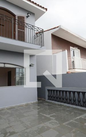 Casa à venda com 130m², 2 quartos e 2 vagasTerraço